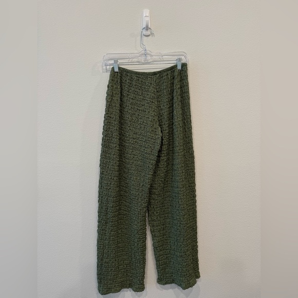 SOLD - NWOT Zara Olive Wide Leg Textured Pants - Picture 4 of 5